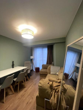 1 Bedroom apart near the lift, not a studio